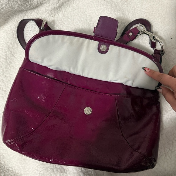 Burgandy coach bag, shoulder bag & crossbody - Picture 5 of 6